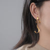 Load image into Gallery viewer, Minimalist Ribbon Earring