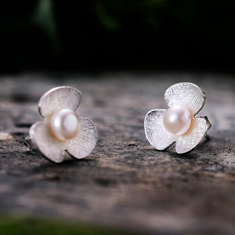 Pearl Earring in Clover Special Bride