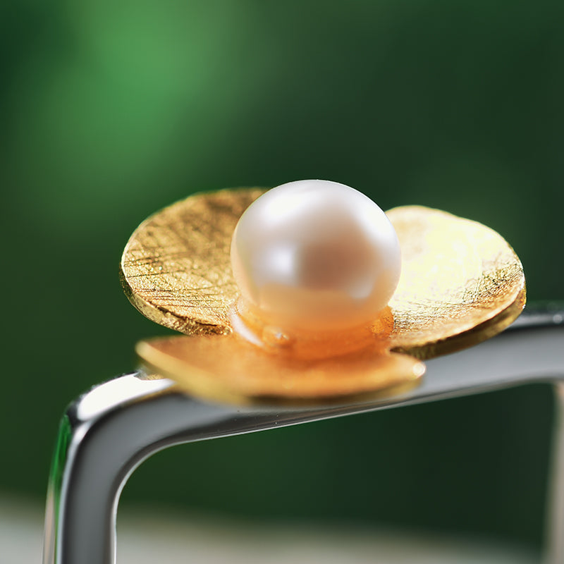 Pearl Ring in Clover