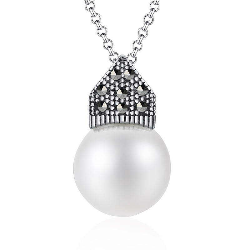 Vintage Zirconium Pearl Necklace